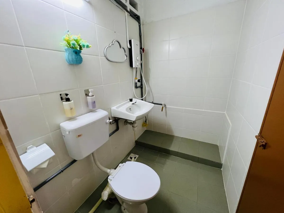 Kl Rinas Best Homestay At Bukit Bintang City Center Kuala Lumpur 0*,