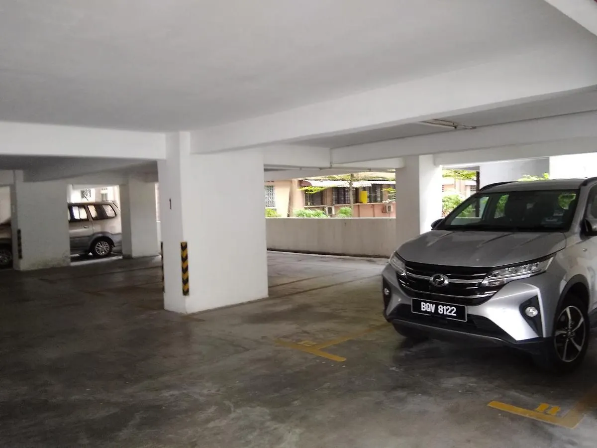 Kl Rinas Best Homestay At Bukit Bintang City Center Kuala Lumpur
